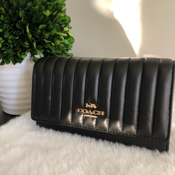 COACH Linear Quilting Belt/Crossbody with chain - Picture 8 of 16